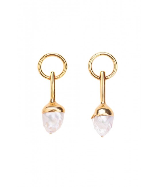 Earrings with baroque pearl