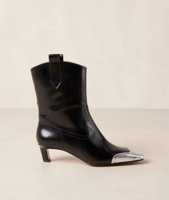 Черные кожаные ботинки с серебряным носком