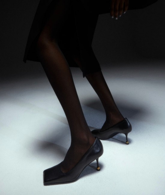 Black classic pumps Black classic pumps