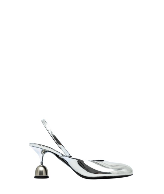 Silver sandals with semicircular toe