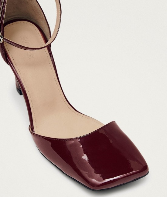 Burgundy patent leather heeled sandals Burgundy patent leather heeled sandals