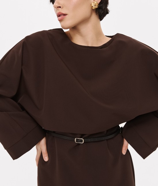 Brown blouse with round neckline Brown blouse with round neckline